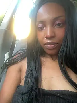 Queenkimi777's Live XXX Chat