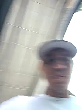 HoofedCylinder webkamerás műsora