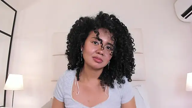 Kiraspell's Live XXX Chat