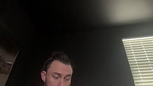 MrCloudzzz's Live XXX Chat