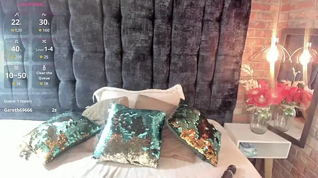 Chat +18 de Issa_Milf__ ao vivo