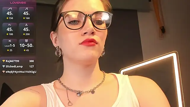 XXX chat uživo modela CathyAdams
