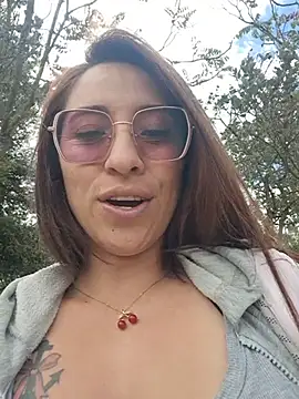 Chat XXX en directo de VALERY-94