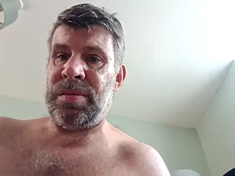 stud2512's Live XXX Chat