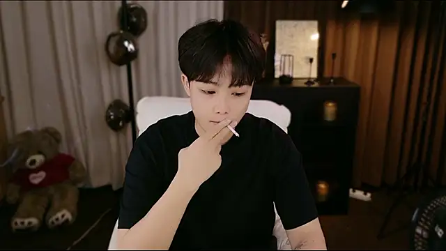 CaiYizhixun Live XXX-Chat