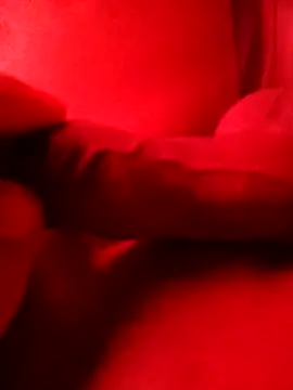 Show modela Milo2210 na web-kameri