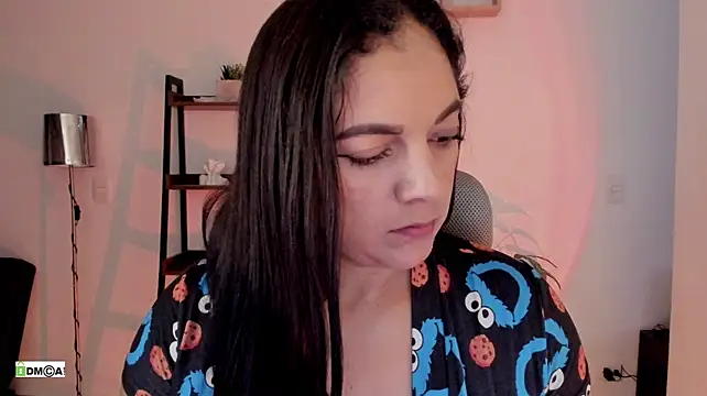urcute_kitten's Live XXX Chat
