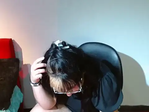ValkiriaFoX's Live XXX Chat