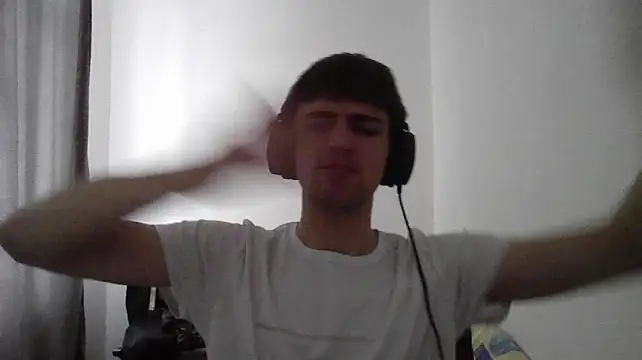 Milocki_g Chat XXX in diretta