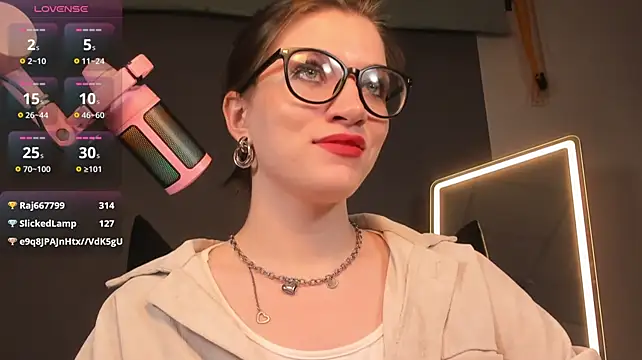 دردشة CathyAdams الجنسية المباشرة