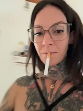 BrownieyQueen Live XXX-chat