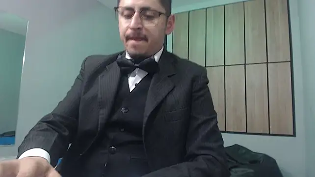 kevin_23_ Live XXX-Chat