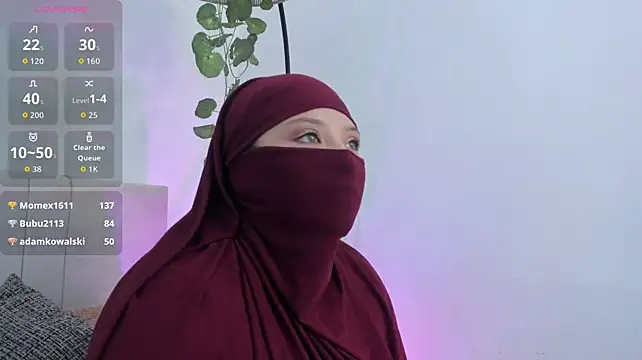 Maysanoor Adlı Modelin Canlı XXX Sohbeti