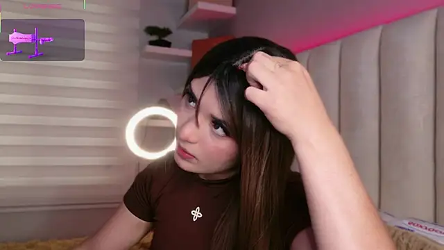 Megan_mooree_'s Live XXX Chat