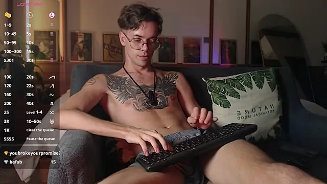William_Henry_のライブXXXチャット