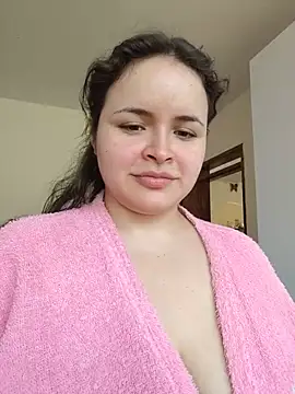 SeleneLuminari8 Adlı Modelin Canlı XXX Sohbeti