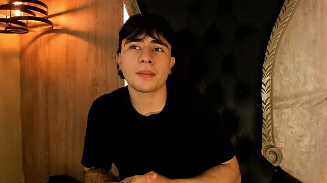 Zack_Bellmont1: онлайн-секс-чат