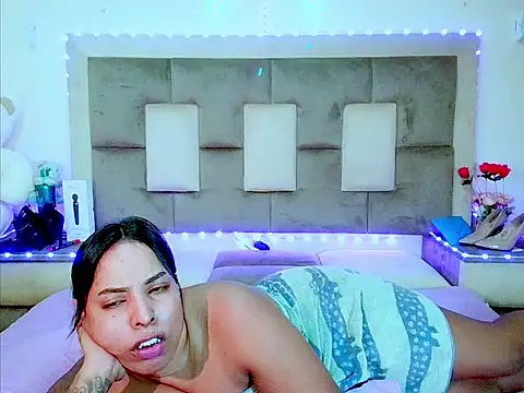 Czat XXX na żywo – indiantopaz694u