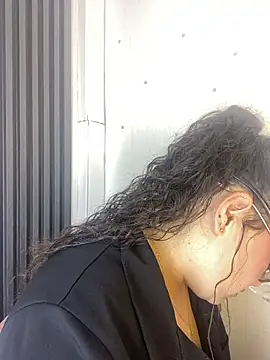 Nails_Lucia: απευθείας συνομιλία ΧΧΧ