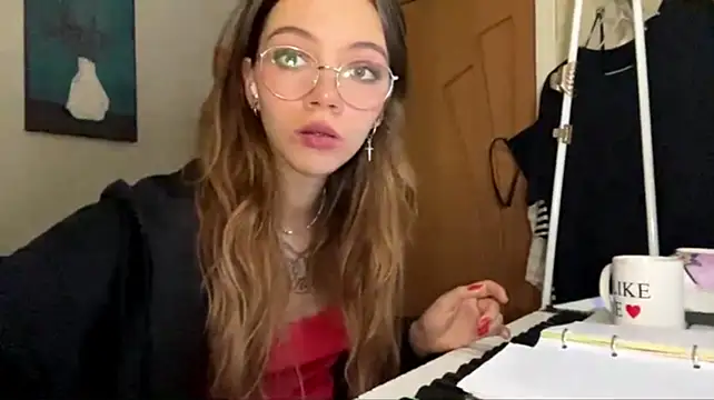 Chat XXX en directo de meowskyy