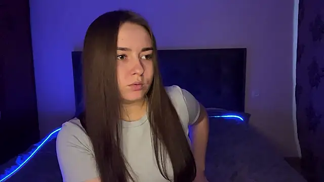 SelenaBrook Chat XXX in diretta