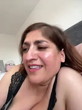 Spicy-Kareena's Live XXX Chat