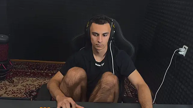 Hols_20 – Naživo XXX chat