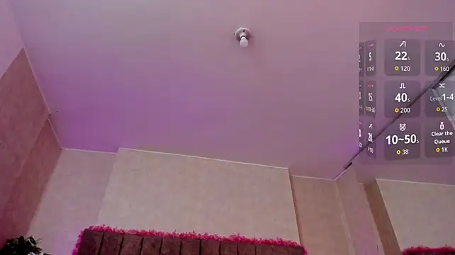Julieth_Caandy élő XXX-chatje