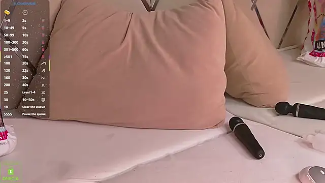 XXX chat uživo modela maya_snow