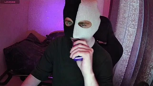 ZXCENSORED- XXX чат на живо