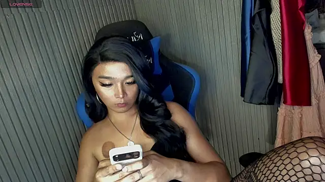 Chat XXX Live TrinityFucksYou