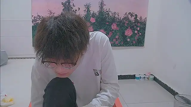 KK-cuteboy 即時 XXX 聊天