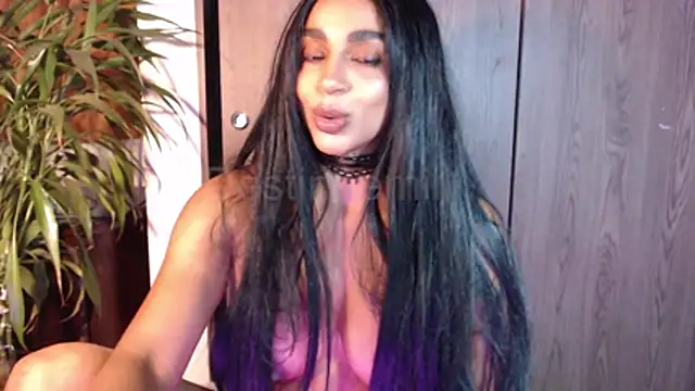 destinne_mill_'s Live XXX Chat