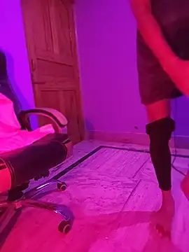 shefucksbabe 在線直播表演