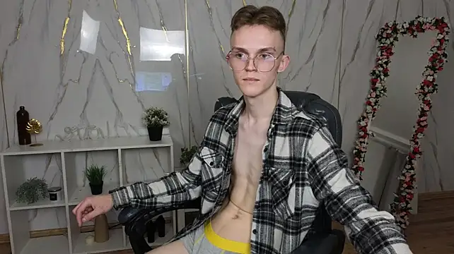 XXX chat uživo modela Midnight_gospell