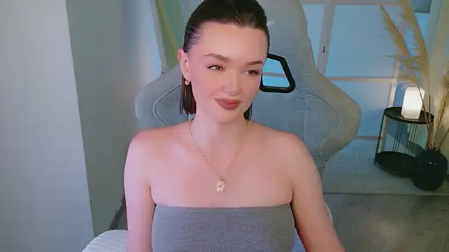 AvaFlower's Live XXX Chat