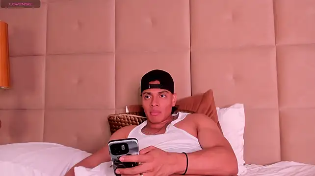 henry_evans_ live XXX chat