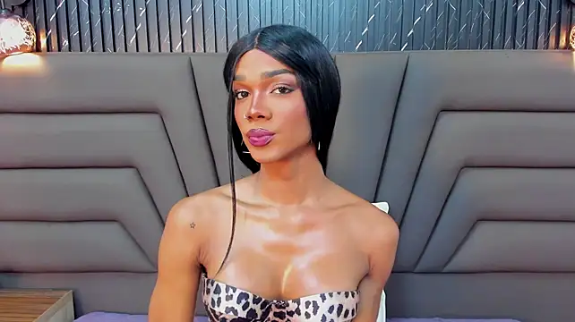 Chat XXX ao vivo de NaomiSteward