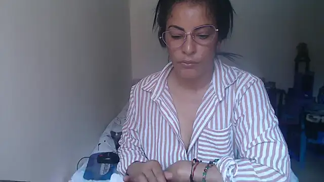kateleyagrey Chat XXX in diretta