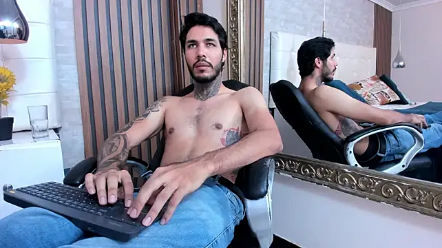 JacksonGreenn Chat XXX in diretta