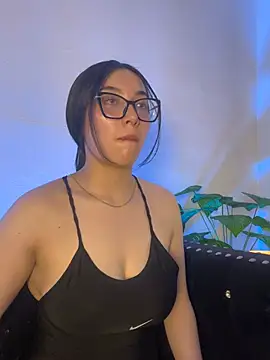 Viollette_Katn Live XXX chat