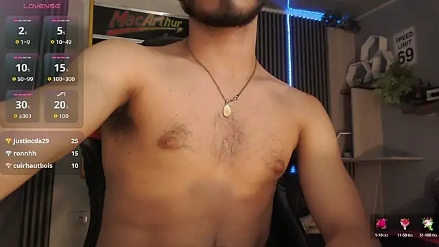 Bastian_MCcormick's Webcam Show