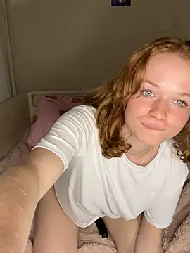 LillyBlush's Webcam Show