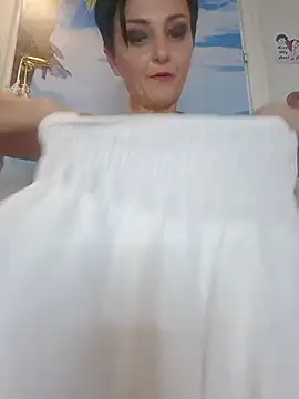 แชท XXX สดของ lucillabollente
