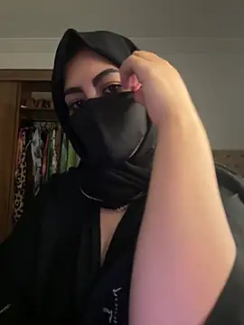 Hot-Queen-sarah Show in webcam