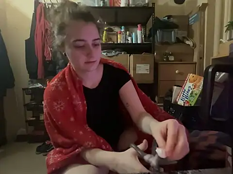 צ'אט XXX בשידור חי של Snowbunnycake_131