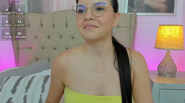 Chat XXX en directo de Beautyari_