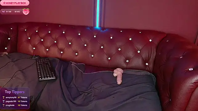CamLopezReal's Live XXX Chat