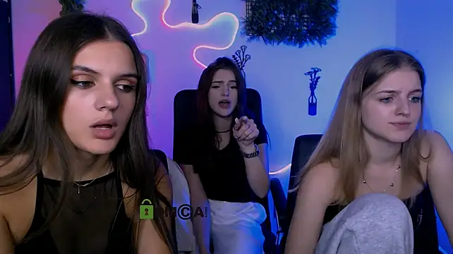 Онлайн чат XXX lisa_dark_