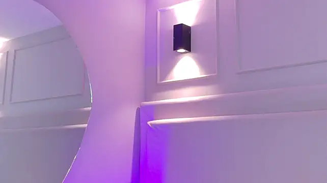NaomiKlarc Adlı Modelin Canlı XXX Sohbeti